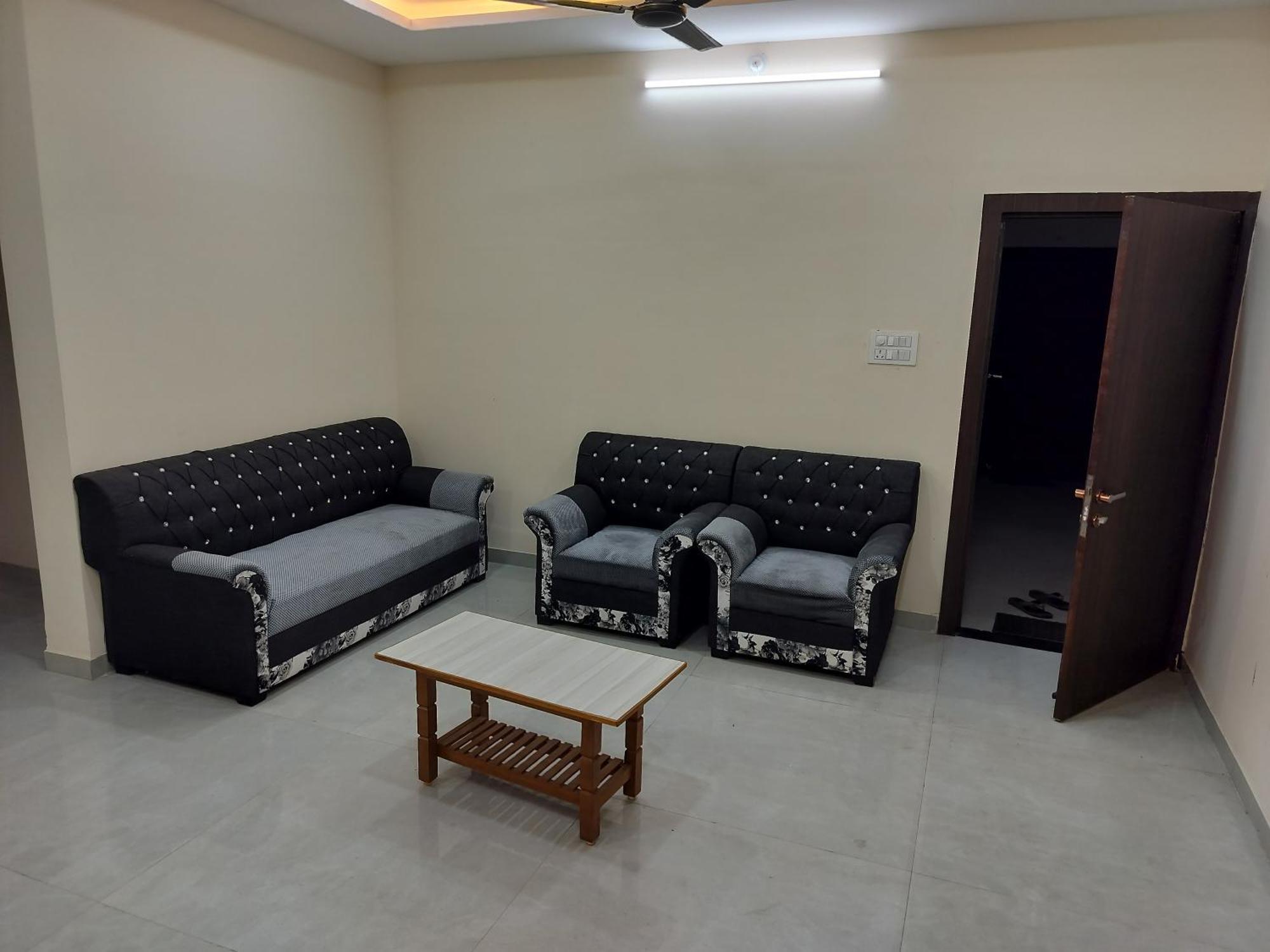 Shiv Shakti Homestay Ujjain Luaran gambar